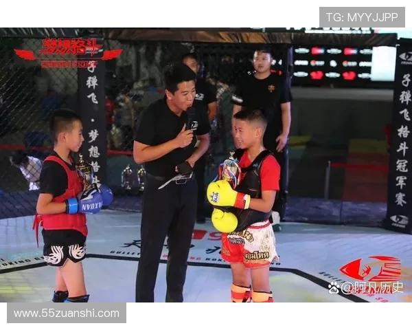 儿童泰拳比赛：培养小选手的勇气与毅力